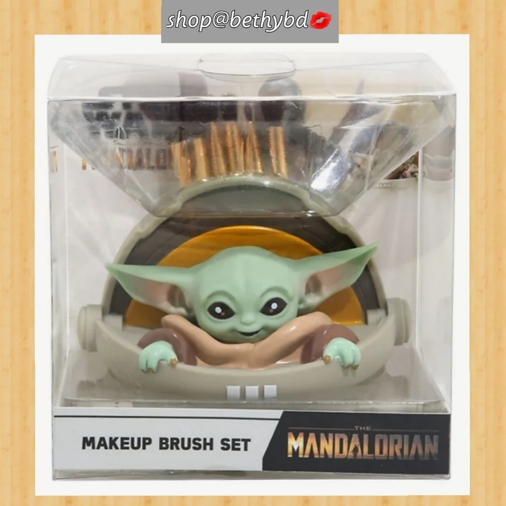 (646) Loungefly The Child Makeup Brushes&Holder Star Wars Mandalorian NWT - Picture 2 of 5
